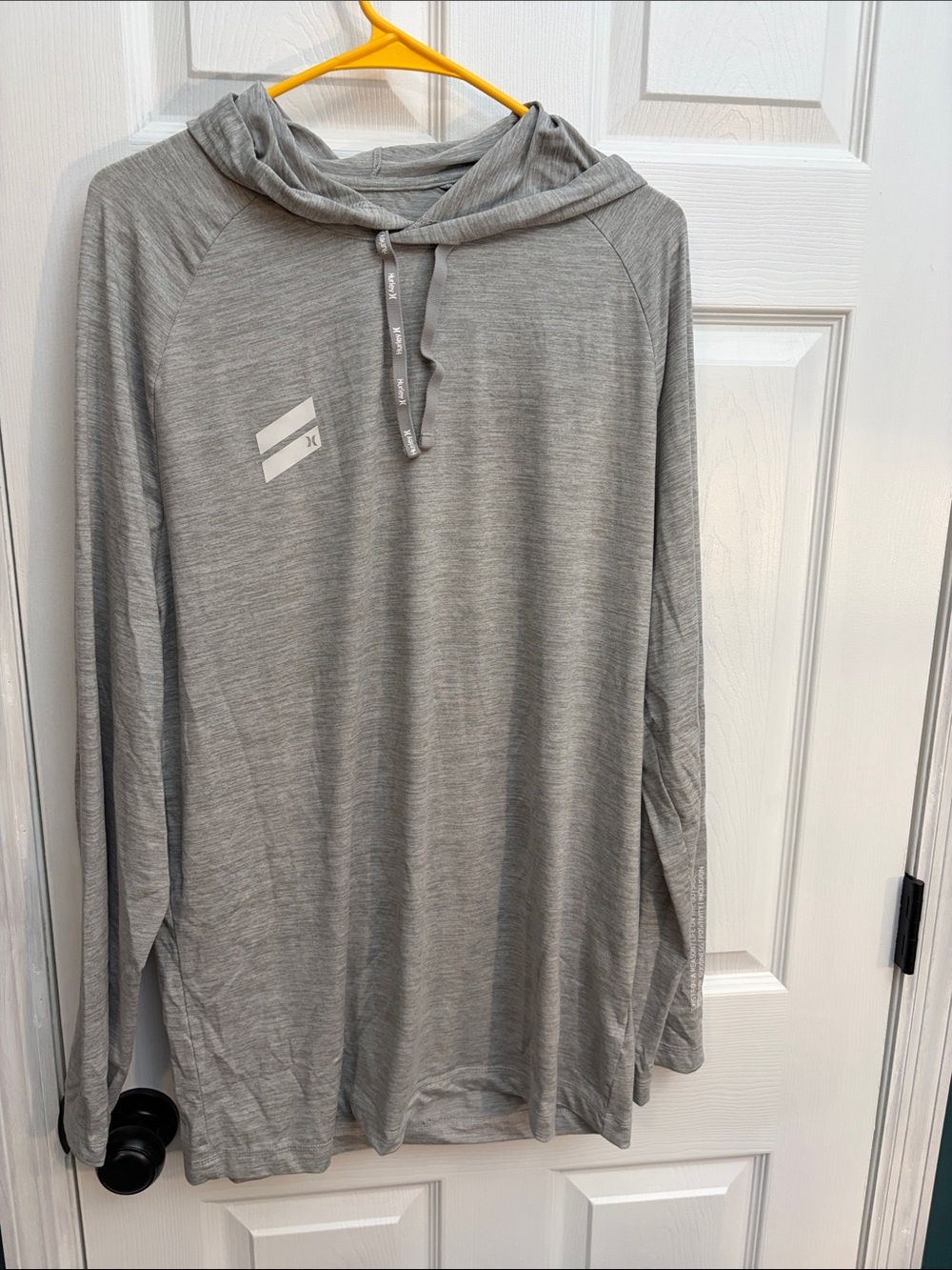 Hurley Light Gray Long-Sleeve Hoodie Tee